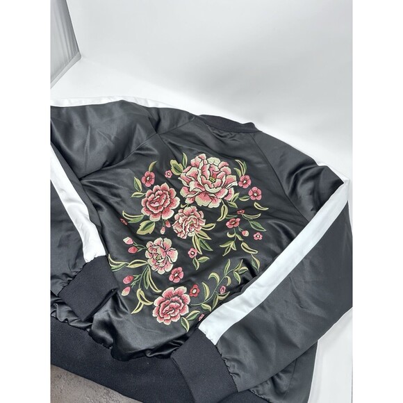 Forever 21 Satin Bomber Jacket Womans SCrane Birds Embroidered Full Zip Pockets - Picture 5 of 12
